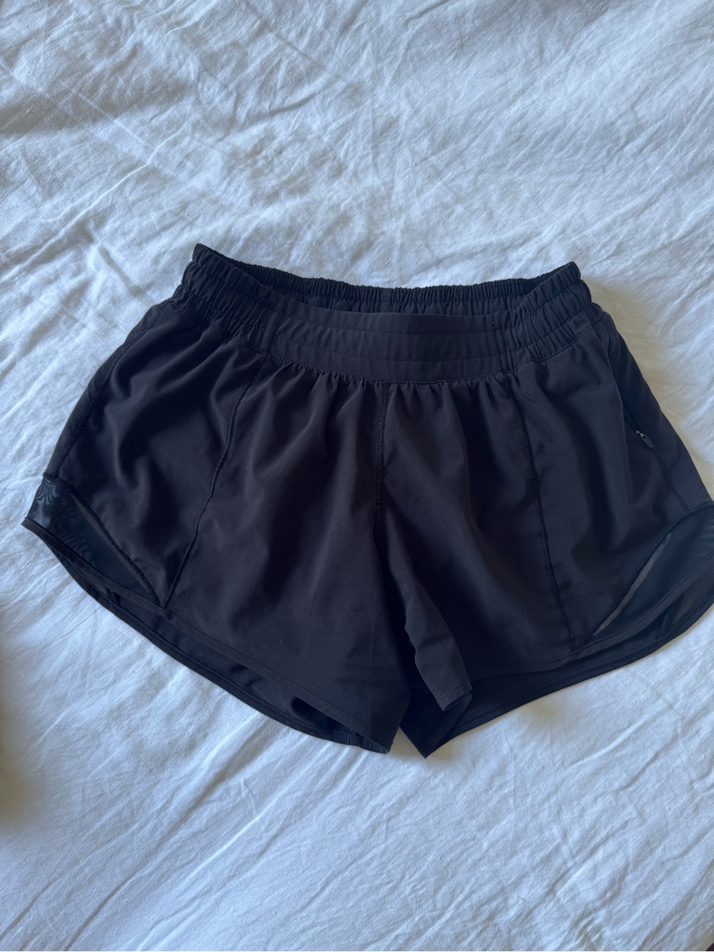 lululemon athletica Hotty Hot High Rise Lined Short 4”